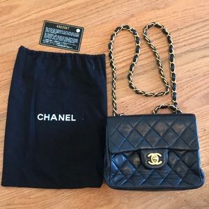 Chanel BlackLeather handbag